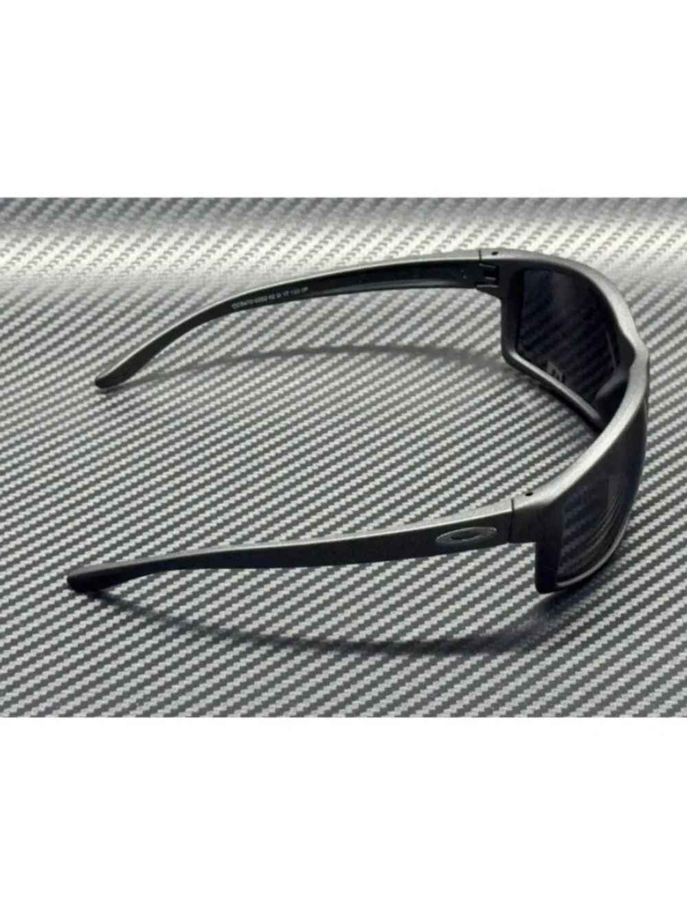 New Oakley Men Matte Steel Sunglasses 62-17-133